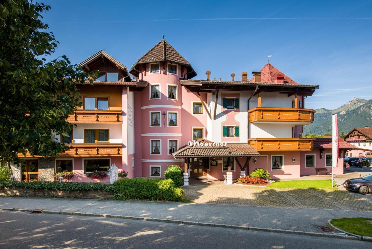 Hotel Moserhof Reutte Bagian luar foto